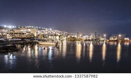 luminescent island da city Royalty-Free Stock Photo #1337587982