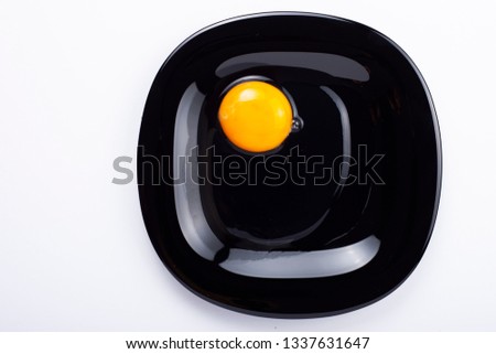 egg on black plate