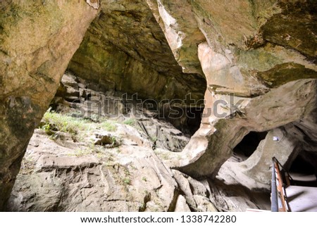 Photo Picture of Entrance to the cave