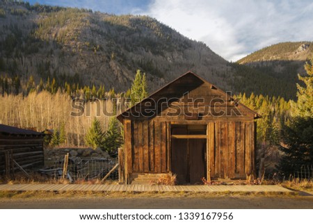 Old Western Wooden garage in St. Elmo Gold Mine Ghost Town in Colorado, USA hidden in mountains