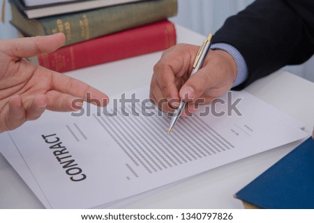 Consultation on contract documents, signing, signing documents, lawyer law concepts