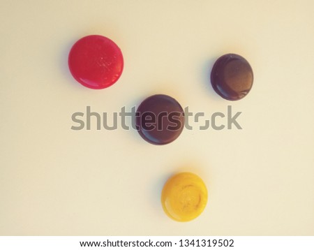 colored round magnets