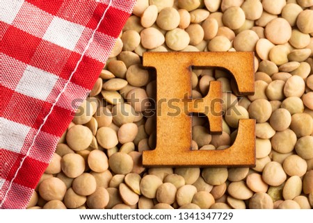 Letter E, Lentils with checkered napkin - Lens culinaris