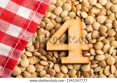 Number 4, Lentils with checkered napkin - Lens culinaris