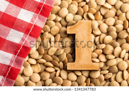 Number 1, Lentils with checkered napkin - Lens culinaris