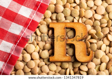 Letter R, Lentils with checkered napkin - Lens culinaris
