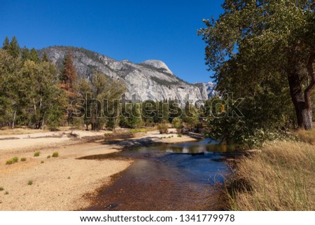 Mountains and nature in the Yosemite National Park