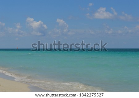 Beach photos of sand and ocean 