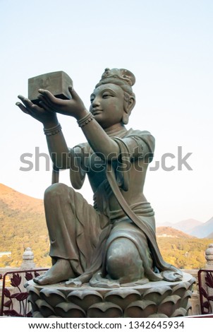 Hong Kong's famous bronze Buddha statue