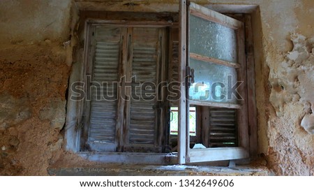 The Old Window 