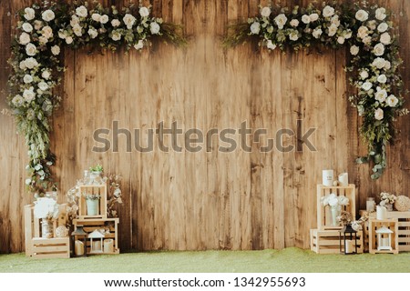 Wooden wall decorated Flower.Wedding day.Brown wood background..selective focus.