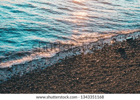 The Sea and Earth 