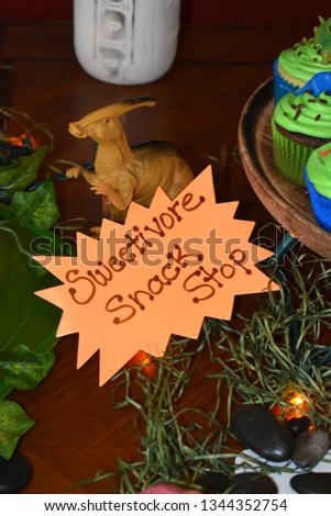 dinosaur birthday party food