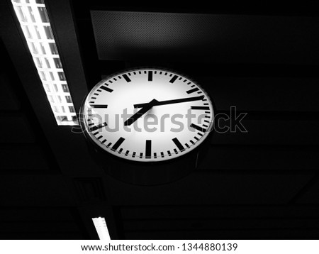 Time clock with beautiful decoration For use as a background image.