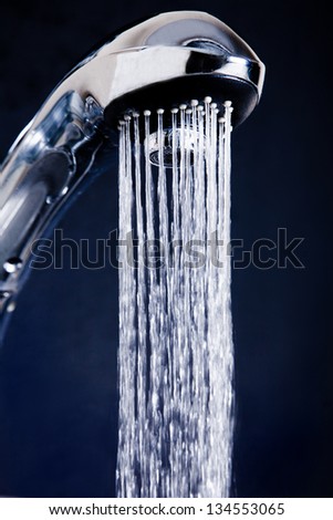 Kitchen faucet in shower mode