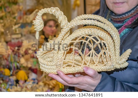 handicrafts made of wood, toys and decorations