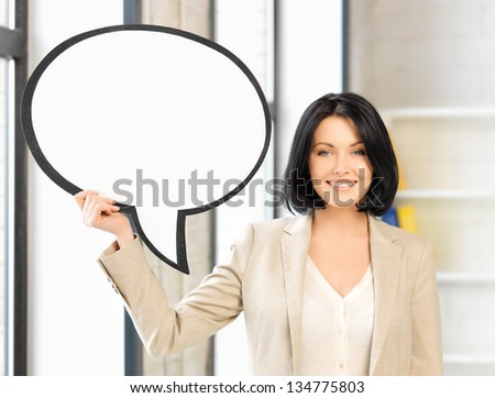 picture of smiling businesswoman with blank text bubble