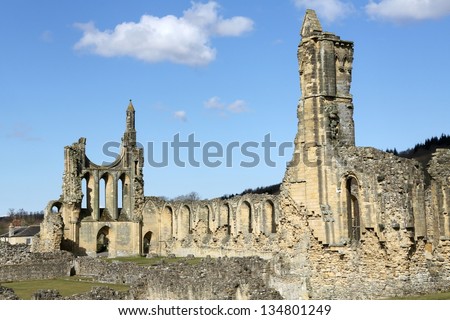  Exterior view of ruins of Byland Cistercian Abbey, Ryedale, North Yorkshire, England