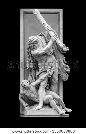 An image of a statue in Vienna Hercules and Antaeus fighting