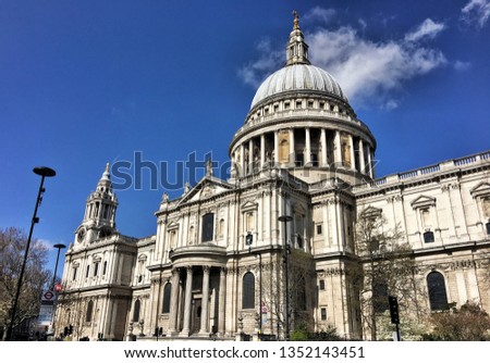 A view of St Pauls Cathedral