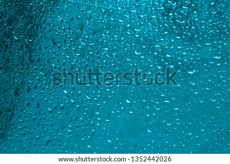  raindrops on glass, condensate