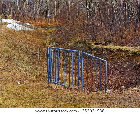 safety fence to protect drain area hazard