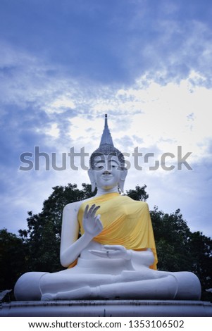 
Buddha and the sky