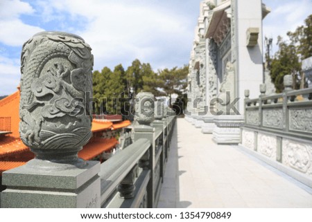 dragon stone pillar in taiwan temple