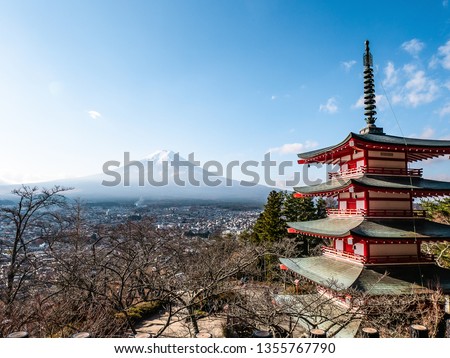 Beautiful Chureito Pagoda with Fuji mountain in the morning of Autumn 2018.(The popular corner that photographers have to take.)