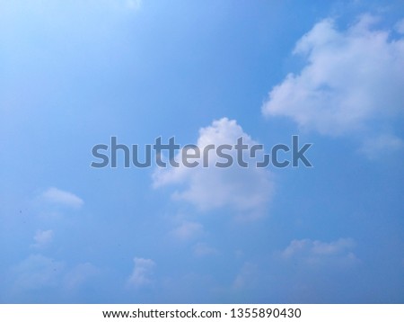 White cloud​ and​ beautiful​ blue sky