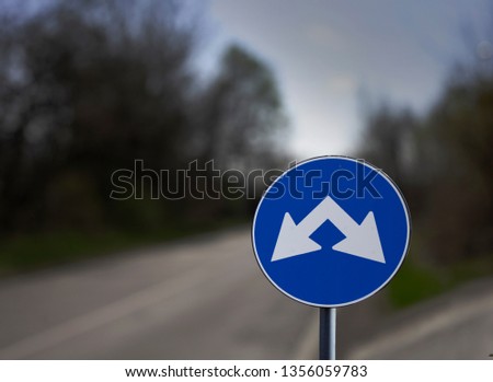 SPLIT ROAD SIGN