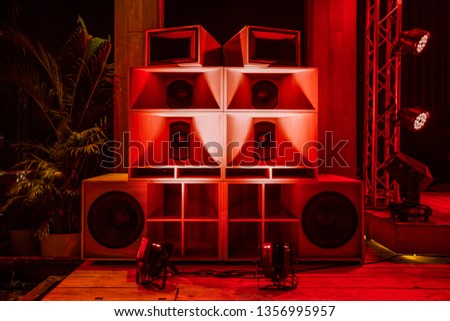 Big Wood Speaker Box set on the Hip Hop mini Concert stage with the LED red light.