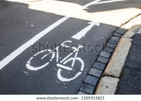 Symbol for a cycle lane on a road