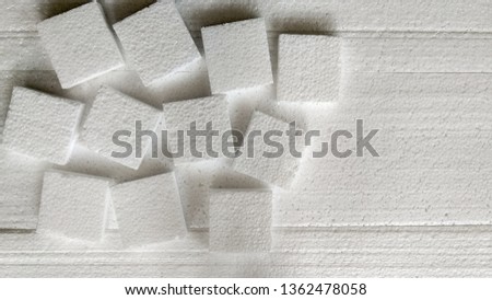 Styrofoam falls apart on Styrofoam