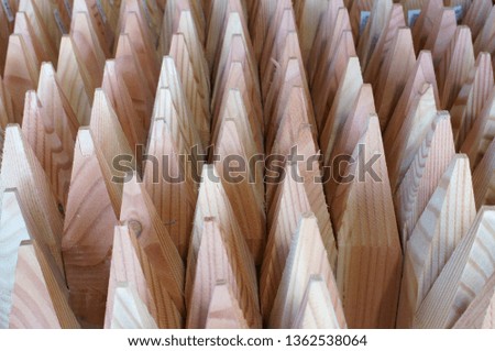 picket wood Sharp