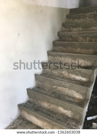 Leveling Concrete Stair for Town House Buildings
