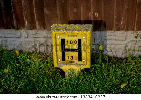 Yellow Hidrant Sign UK