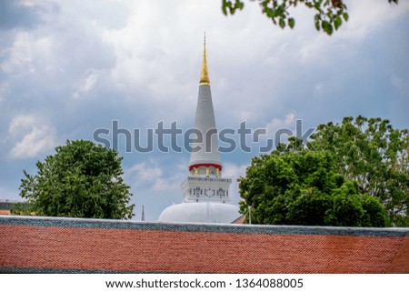 background of Wat Phra Mahathat Woramahawihan, built for people or tourists to come to make merit and take pictures without having to ask for permission while traveling in Nakhon Si Thammarat,Thailand