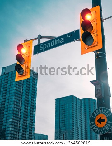 Spadina Streetlights, Toronto