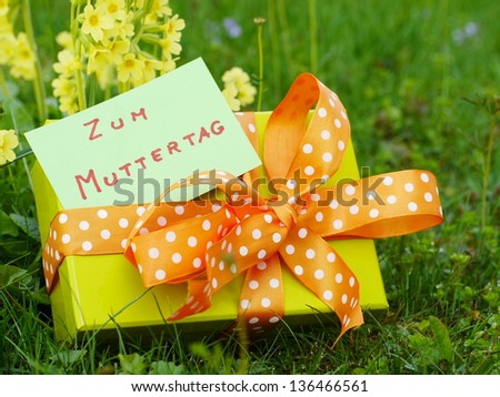 Picture of yellow gift box mothers day gift box