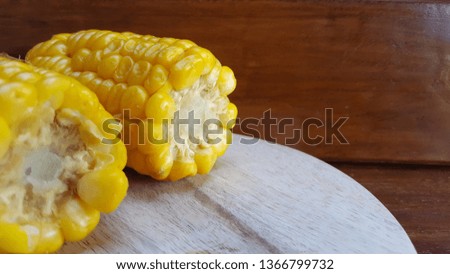 Boiled corn, one of the additional food menus. The content of sugar and carbohydrates in corn can meet daily nutritional needs