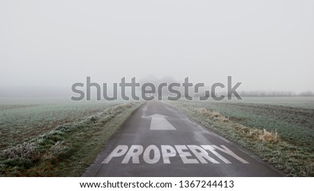 Street Sign to Property