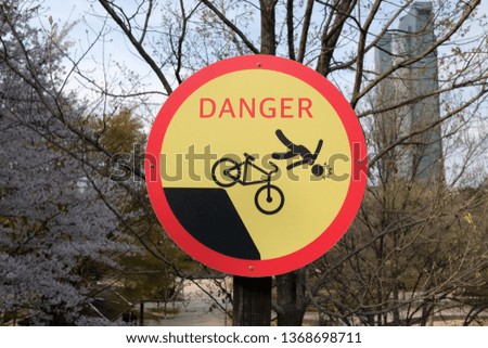 bicyble warning sign in the park