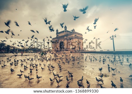 Gateway of India, Mumbai, India Royalty-Free Stock Photo #1368899330
