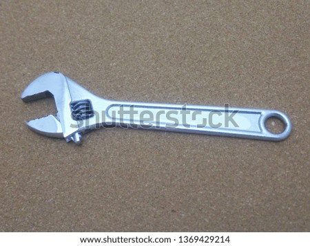 Picture of monkey wrench