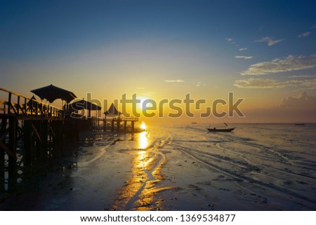 Sunrise at Kenjie beach