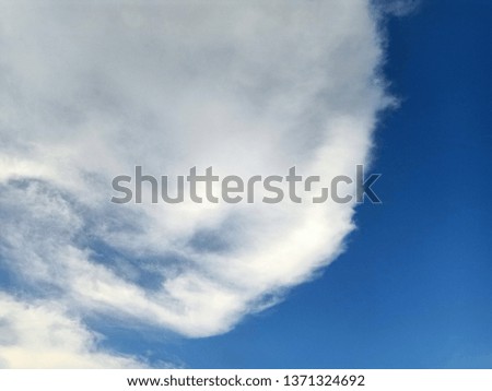Blue sky and white clouds on cloudy days, sky background images