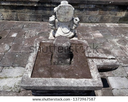 Arca Kimpulan Temple