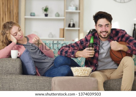 picture of couple on the sofa