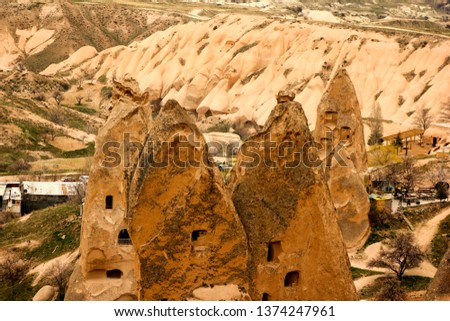 Kapadokya is an area in Central Anatolia in Turkey best known for its unique moon-like landscape, underground cities, cave churches and houses carved in the rocks. 